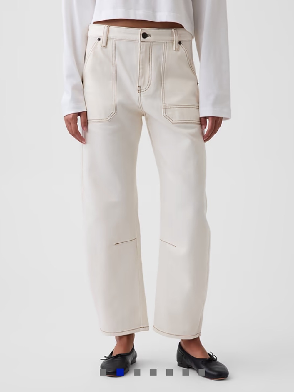 NWT. GAP Women's Cargo Barrel Jeans - Cream